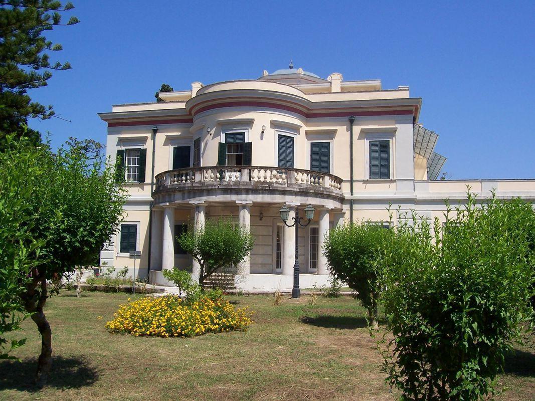 Corfu - Mon Repos Palace outside